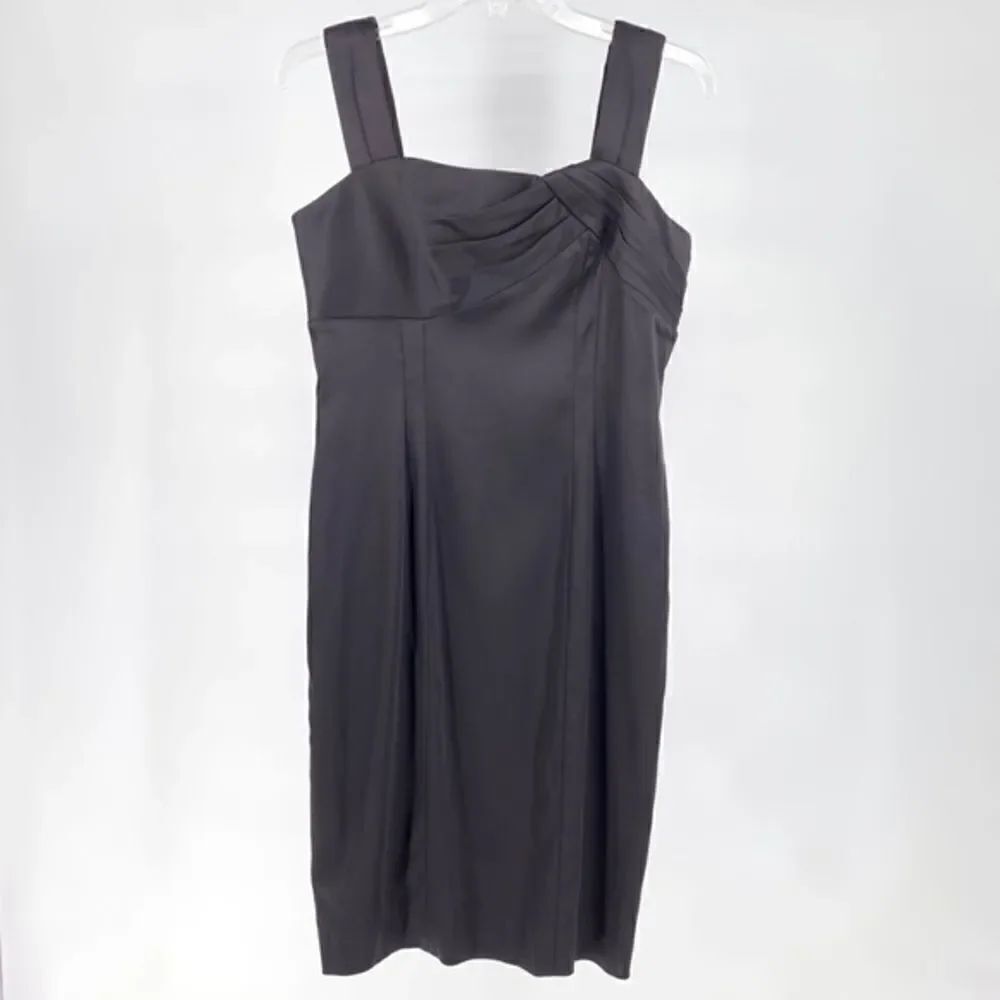 Calvin Klein Classic Black Cocktail Sheath Dress Knee Length Flattering Timeless